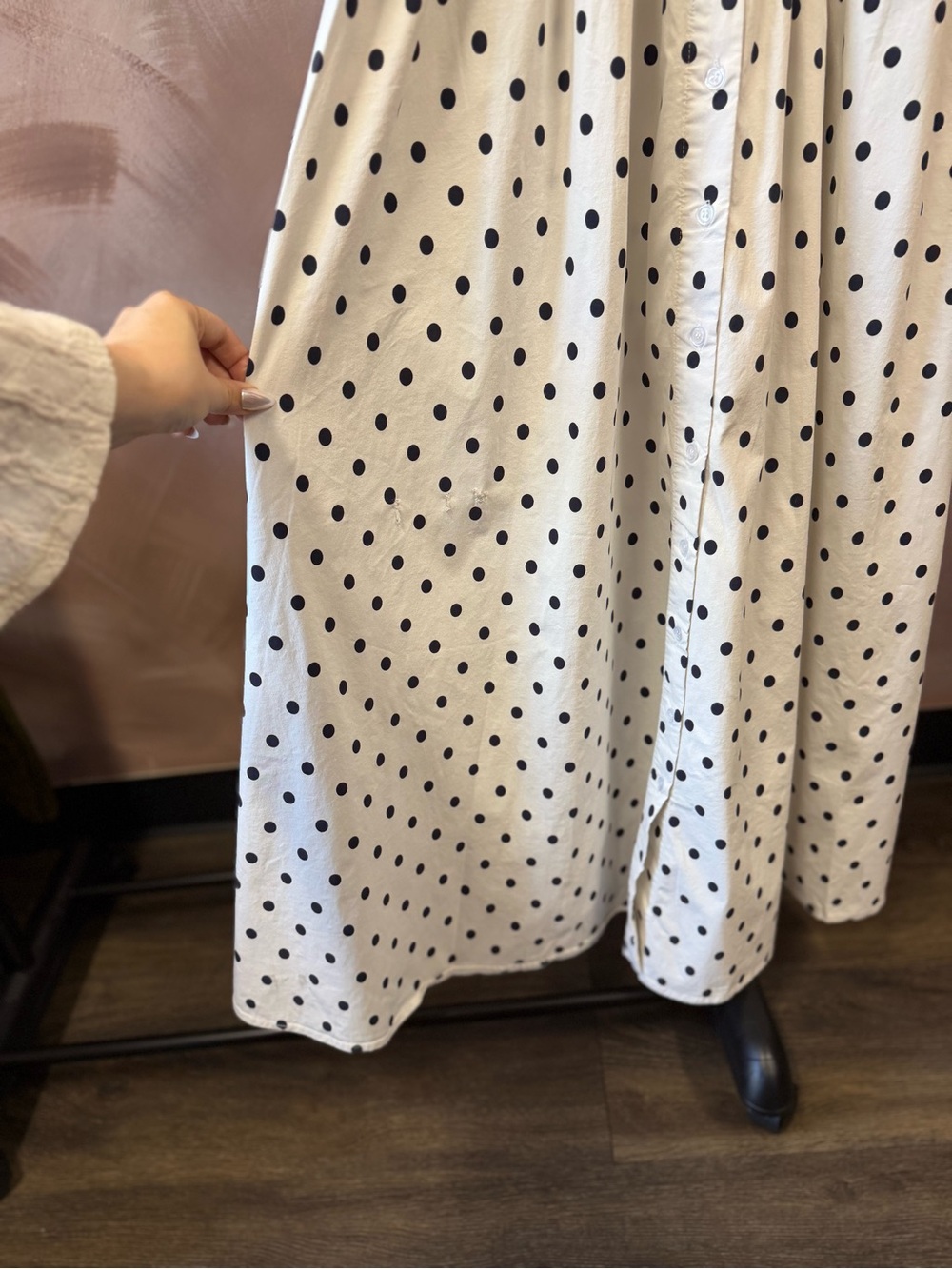 WEWOREWHAT Polka Dot Scallop Midi Dress in White and Black size L - Picture 6 of 7